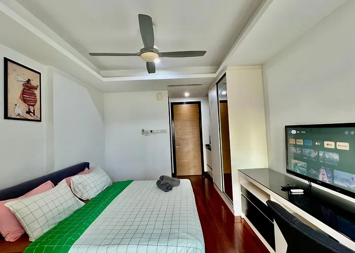Couple Suite At Casa Residency 5 Mins Walk To Lrt, Jalan Alor & Bukit Bintang