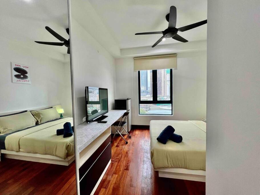 Apartment Couple At Casa Residency 5 Mins Walk To Lrt, Jalan Alor & Bukit Bintang Kuala Lumpur