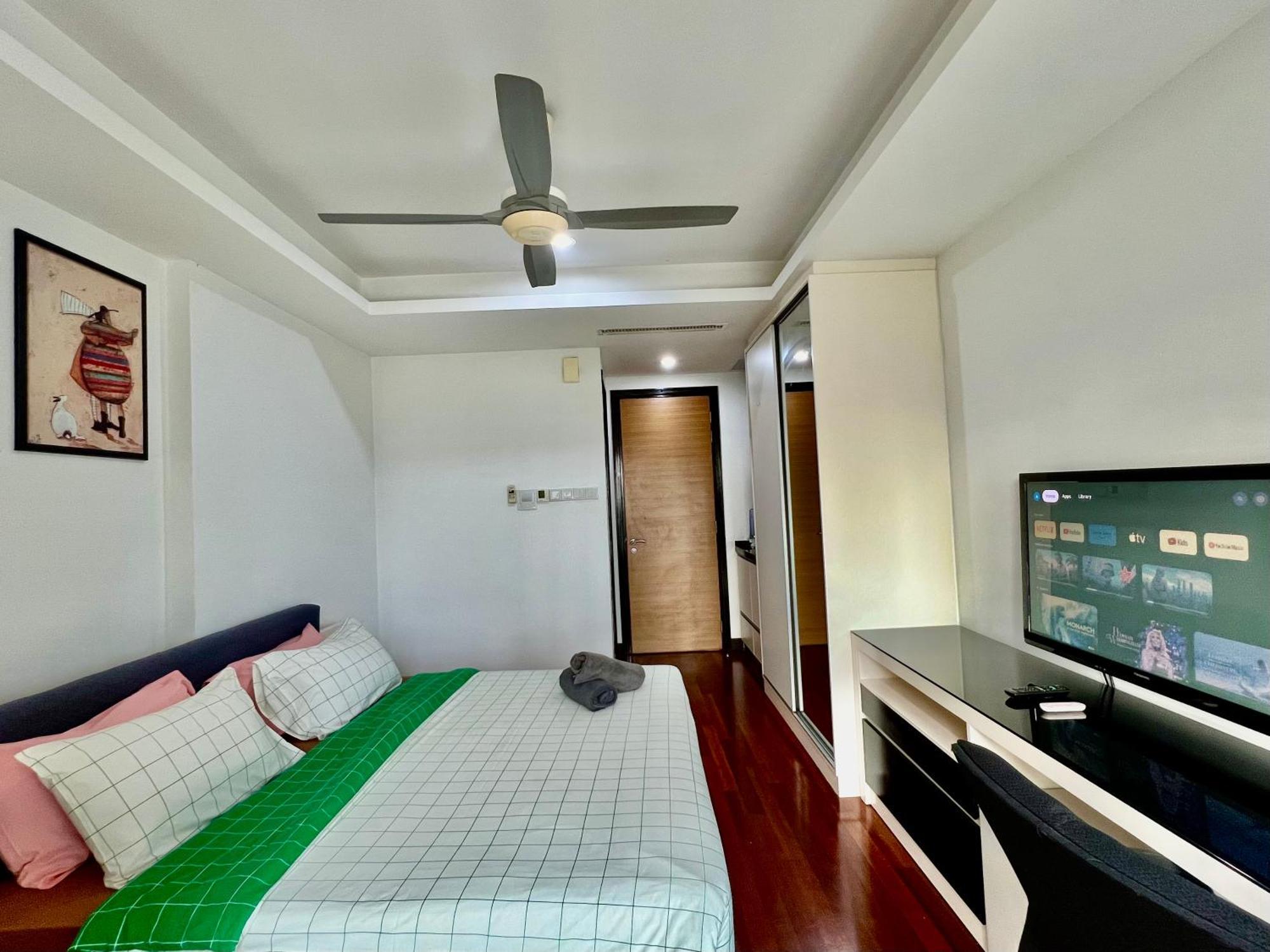 Couple At Casa Residency 5 Mins Walk To Lrt, Jalan Alor & Bukit Bintang Apartment
