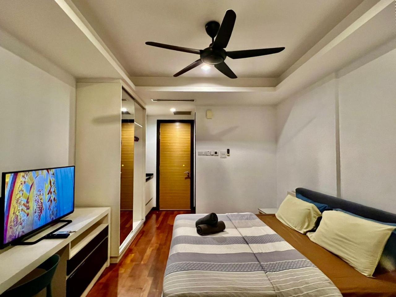 Apartment Couple At Casa Residency 5 Mins Walk To Lrt, Jalan Alor & Bukit Bintang *