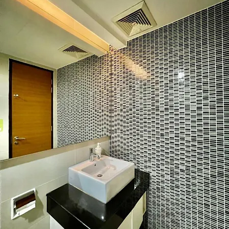 Couple Suite At Casa Residency 5 Mins Walk To Lrt, Jalan Alor & Bukit Bintang Kuala Lumpur Exterior photo